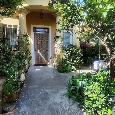 Appartement Les violettes à Menton Extérieur photo