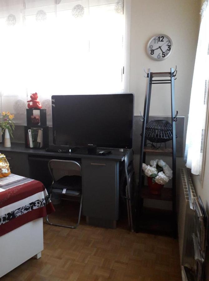 Appartement Les violettes à Menton Extérieur photo