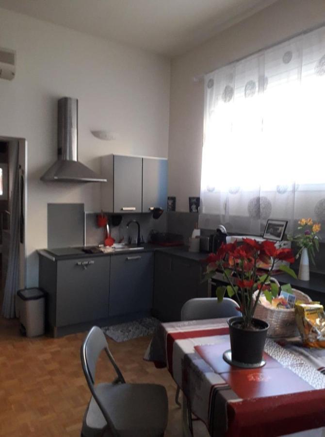 Appartement Les violettes à Menton Extérieur photo