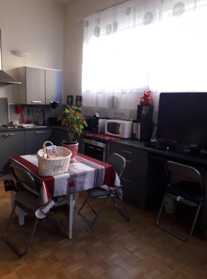 Appartement Les violettes à Menton Extérieur photo