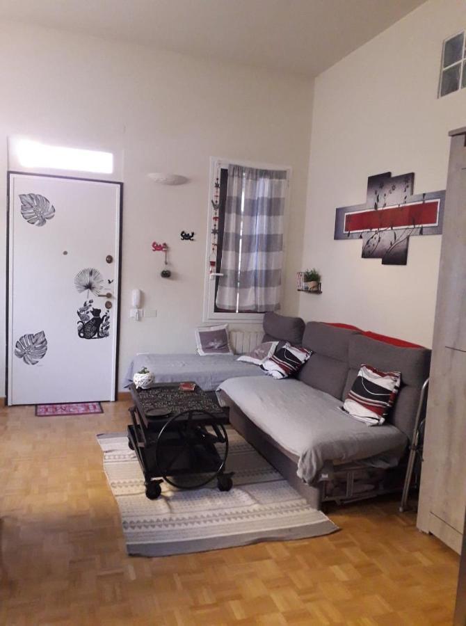 Appartement Les violettes à Menton Extérieur photo