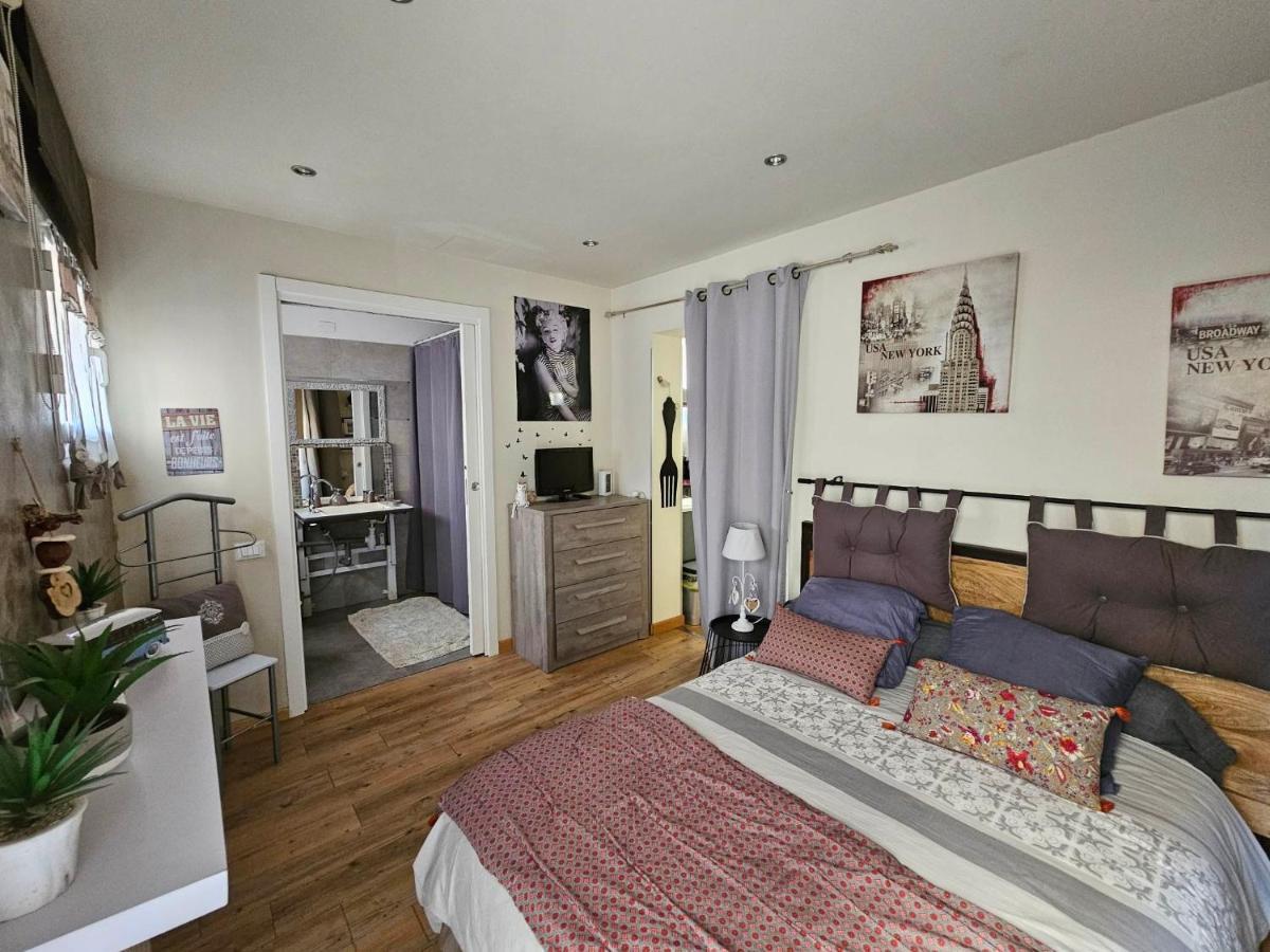 Appartement Les violettes à Menton Extérieur photo