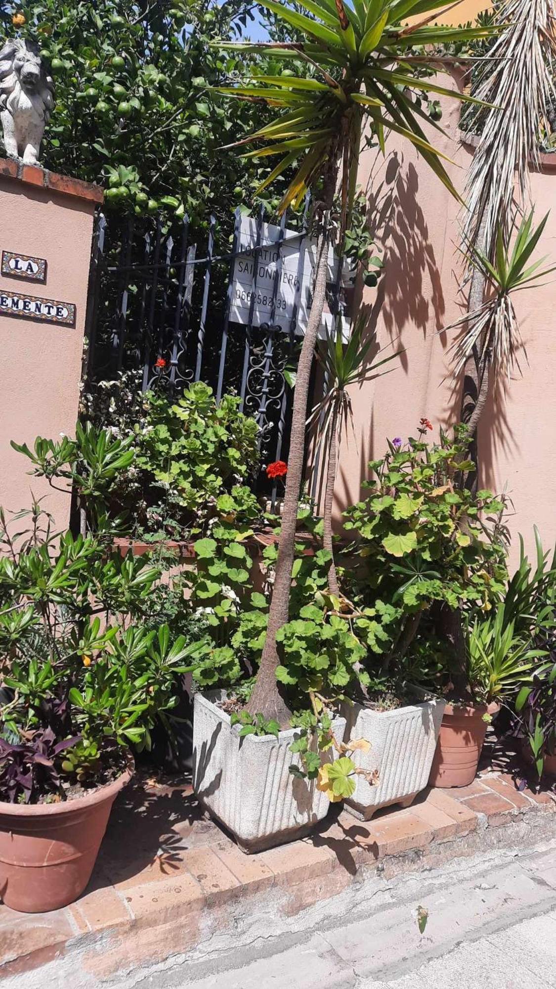 Appartement Les violettes à Menton Extérieur photo